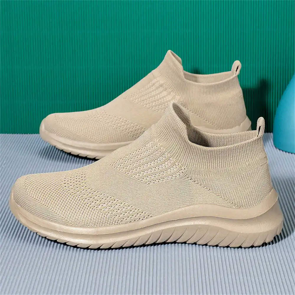 Beige Soft New Novelty Tennis  - đánh giá và giá Luxury Lifestyle Lounge