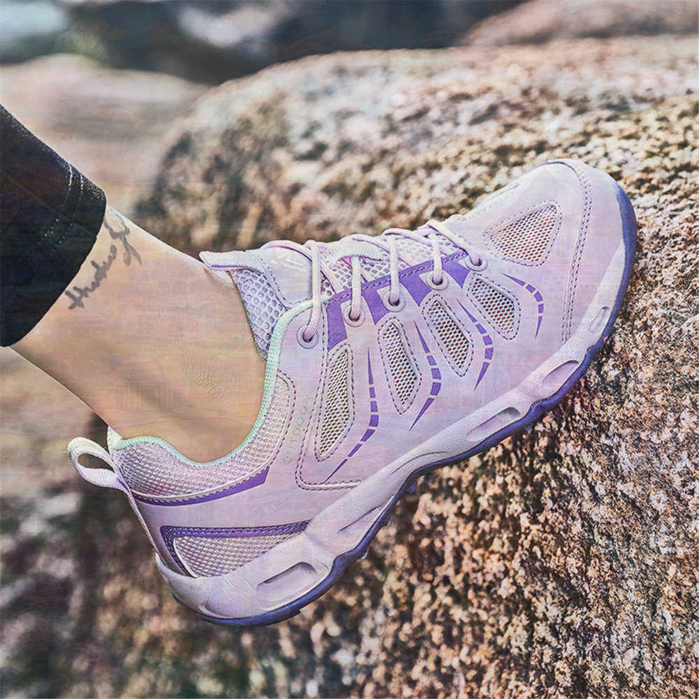 Sumer Round Tip Silver Sneaker - đánh giá và giá Luxury Lifestyle Lounge