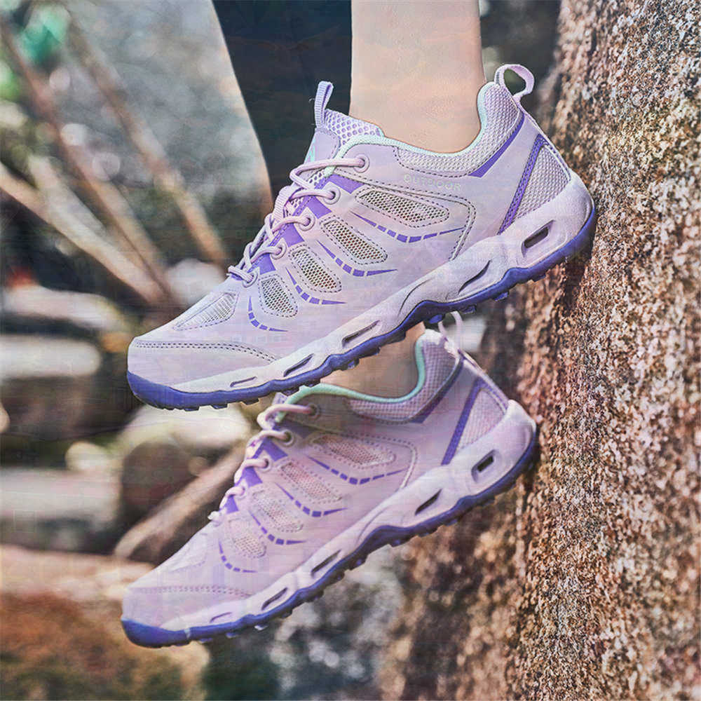 Sumer Round Tip Silver Sneaker - đánh giá và giá Luxury Lifestyle Lounge